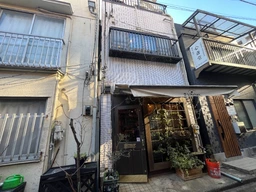 １F路面、一棟貸しのビストロ店居抜き物件外観