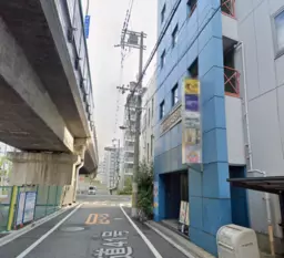 十三駅 徒歩5分 1Fスケルトン物件 【飲食不可】外観