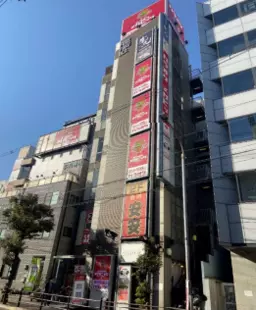 布施駅 徒歩1分 大型看板あり 3Fスケルトン物件 【飲食不可】外観