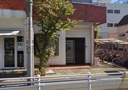 自由通り沿いの1階路面店！改装協力金100万円有り！外観