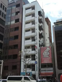 内幸町駅 徒歩3分 1階路面店舗の整体院居抜き物件 【重飲食可】前面ガラス張り/ 看板取付スペースあり