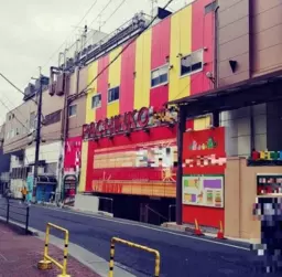 住道駅 徒歩8分 商業施設内 B1F店舗【飲食可】外観