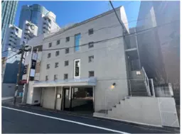 六本木駅 徒歩6分 スケルトン物件 【飲食可】	演奏可能/ 深夜営業可能外観