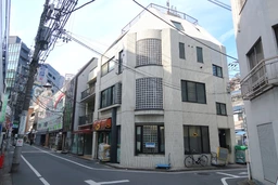 ◆高田馬場駅徒歩３分◆パーソナルジム・スタジオ・美容系サロン他、業種幅広くご相談可！◆トイレ・キッチン付き事務所仕様外観