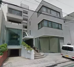 ≪表参道駅徒歩3分 / B2階100㎡ / 飲食・カフェ歓迎≫