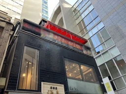 テラス付き　老舗レストラン　居抜き外観