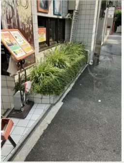 六本木駅 徒歩4分 現況:美容室・理容室 その他居抜きなど物件 【飲食可】外観
