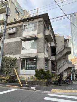 麻布十番駅 徒歩6分 2Fスケルトン物件 【飲食不可】