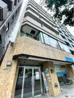 国道122号沿い、首都高王子北・南インターすぐ！1階路面店舗外観