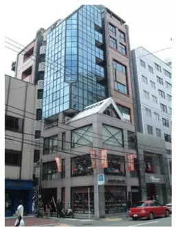 【Fh0220】各線表参道6分　骨董通り沿い　最上階メゾネット添付物件　飲食不可　その他要相談