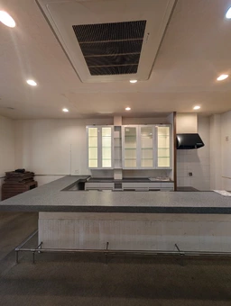 1F店舗＋前面スペース｜軽飲食店一部居抜き外観