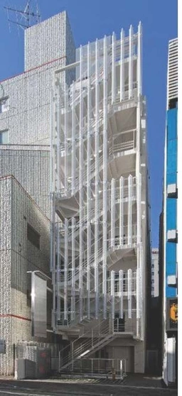 吉祥寺駅徒歩1分　駅前立地 　看板取付スペースあり