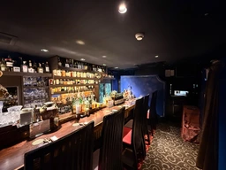 北新地駅 徒歩3分 現況:バー 飲食居抜き物件 【飲食可】