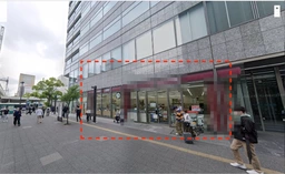 JR川崎駅、京急川崎駅共に徒歩１分の路面店舗です！天井高：4,000mm　外観