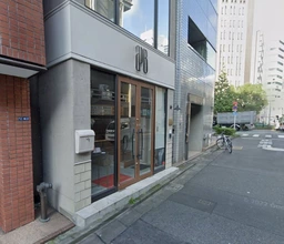 宝町駅 徒歩3分／白魚橋駐車場目の前／昭和通りから入ってスグの一棟貸物件【飲食可】外観