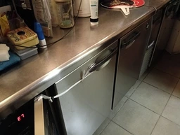 赤坂見附駅 徒歩3分 現況:居酒屋 飲食居抜き物件 【飲食可】外観