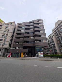 貸室内に専用トイレあり・オフィス以外の用途もご相談可能です