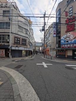 🍳元町商店街アーケード内｜1階路面店舗外観
