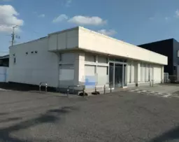 和泉府中駅 徒歩29分、車 10分 駐車場付き平屋建て店舗 【飲食不可】外観