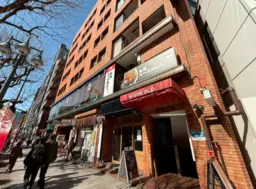 神保町駅 徒歩1分 現況:バー 飲食居抜き物件 【飲食可】外観