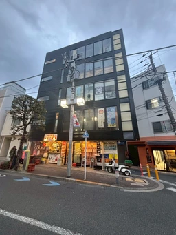 大人気の「茶沢通り」沿いビルの2階！ 居酒屋居抜き物件！！外観