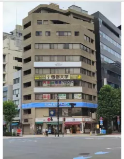 【飲食可】神保町駅 徒歩1分 交差点に面しているので視認性抜群です★
