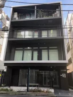 代々木公園駅 徒歩5分 1F路面 事務所仕様物件 【飲食不可】外観