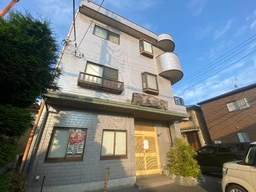 敷地内駐車場あり　居抜き物件（スケルトン貸相談可能）外観