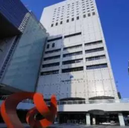 川崎駅東口 徒歩1分 駅地下街直結ホテル 1Fスケルトン区画【飲食不可】外観