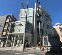 逗子駅 徒歩1分 　駅近好立地店舗　2階 【飲食可】外観