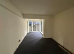 ■表参道駅 徒歩6分 現況:その他 その他居抜きなど物件 【飲食不可】