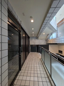 JR摂津本山駅・駅前地下空間