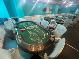 赤坂駅徒歩1分、美内装バー居抜き物件です！外観