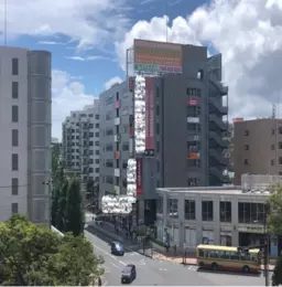 東戸塚駅 徒歩1分駅至近 2F《B区画》 スケルトン物件 【飲食可】外観