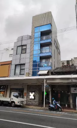 三条駅 徒歩4分 河原町通り沿い 1F店舗 【飲食不可】外観