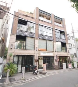 ≪表参道駅 徒歩5分｜4階・76.65㎡｜物販・サービス向け≫