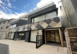 1階路面！外苑前駅 徒歩5分 表参道駅 徒歩10分 / 事務所・店舗【業種相談】フリーレント1ヶ月付！