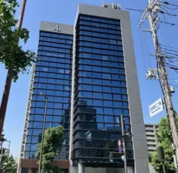 京都市役所前駅 徒歩4分 交差点角ビル B1Fスケルトン物件 【飲食可】