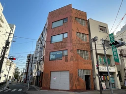 松戸駅の商業施設『キテミテマツド』隣の角地好立地外観