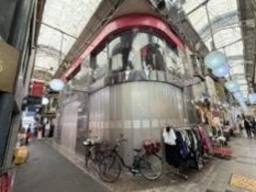 鶴橋商店街3·4·10班通りに面する一棟貸店舗　　広い間口で存在感◎外観