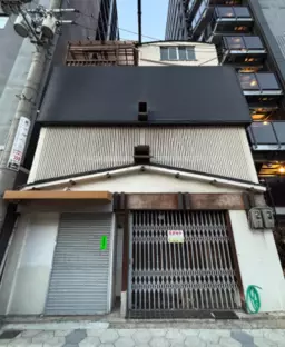 なんば駅 徒歩6分 1-3F一棟貸し 飲食店跡【飲食可】外観