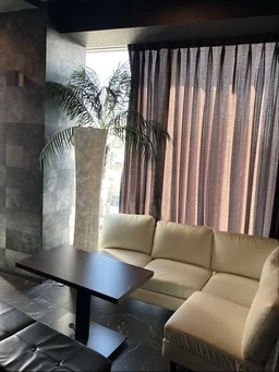 西麻布交差点至近！！！ 築浅ビル☆最上階☆眺望抜群☆外観