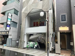 川崎駅 徒歩4分 現況:美容室・理容室 その他居抜きなど物件 【何業も可】外観