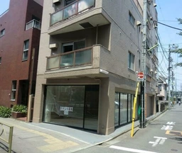 ☆ご質問や内見希望の方は【問い合わせ】からメッセージをお願い致します☆※お電話はお控えください。外観