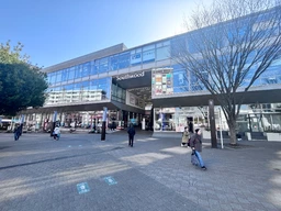 【センター南駅1分】駅前人気商業施設「サウスウッド」3階区画