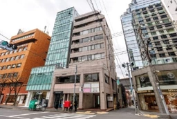 ≪表参道駅 徒歩3分｜2階・117.77㎡｜業種相談可≫