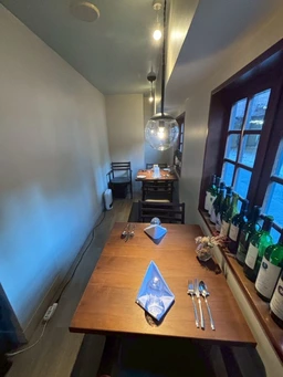 六本木駅徒歩3分！お洒落な北欧デザインレストラン居抜き店舗