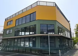 仲町台駅 徒歩10分 　新横浜元石川線沿い　1～3階【飲食可】外観