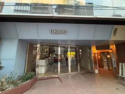 ≪三軒茶屋駅 徒歩5分｜1階・90.68㎡｜美容院居抜き≫外観