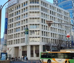 ☆新宿駅　徒歩1分☆外観